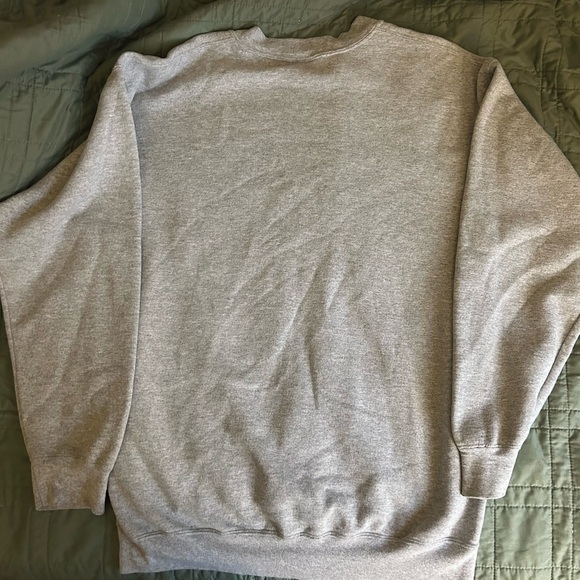 Vintage Gildan Activewear Heavyweight Crewneck Sweatshirt Unisex size Large - Picture 7 of 7